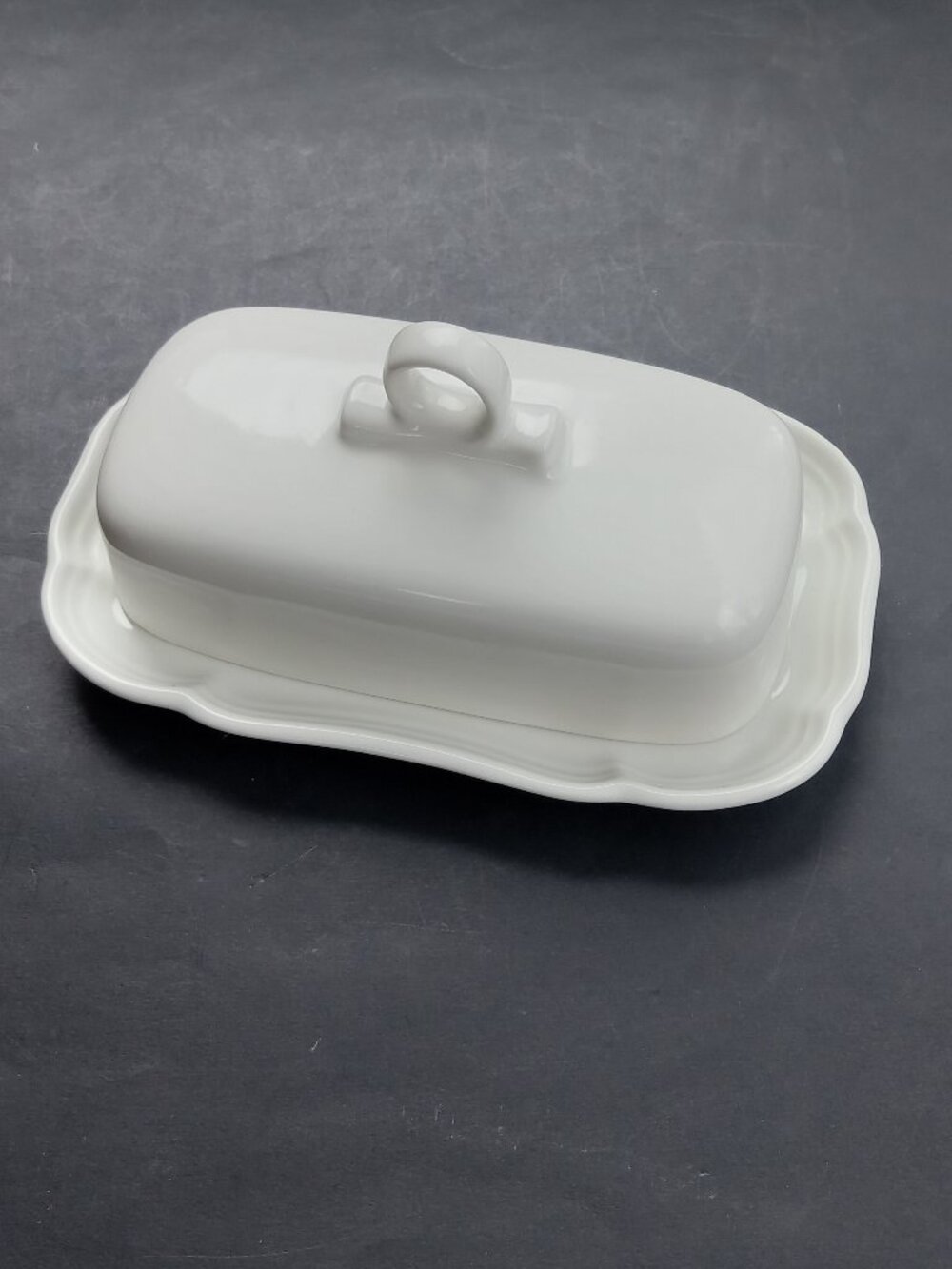 Mikasa French Countryside 1/4 Lb Covered Butter Dish
